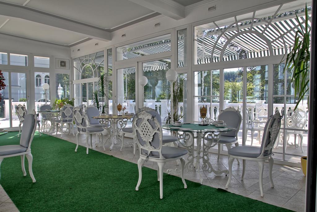 Esplanade Spa And Golf Resort Mariánské Lázně Restaurang bild